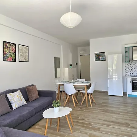 Appartement Sea View In 283