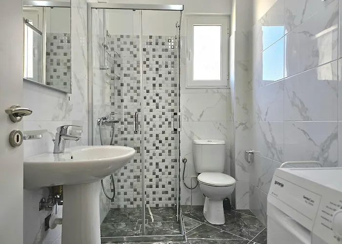 Sea View In 283 * Saranda