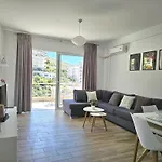 Sea View In 283 Daire Saranda